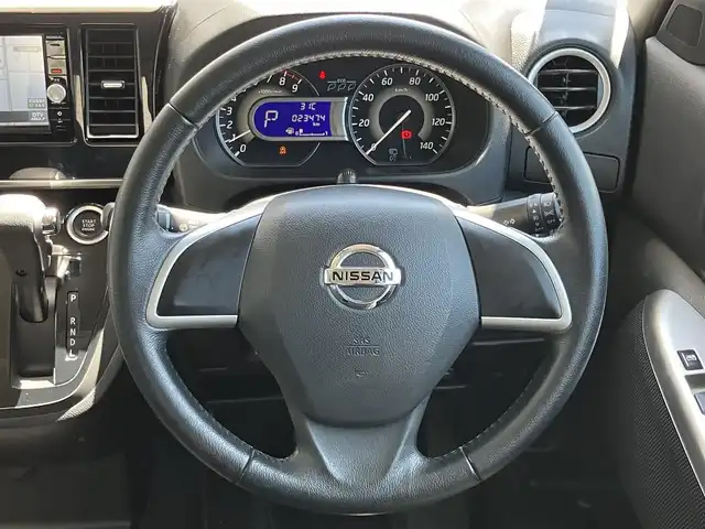 日産 デイズ ルークス ハイウェイスターX 山口県 2015(平27)年 2.4万km チタニウムグレーメタリック 純正メモリーナビ/　＆フルセグTV＆/アラウンドビューカメラ/純正フロアマット/純正ドアバイザー/純正HIDヘッドライト/純正フォグランプ/純正14インチアルミ/左後パワースライド/インテリジェントキー/アイドリングストップ/エマージェンシーブレーキ