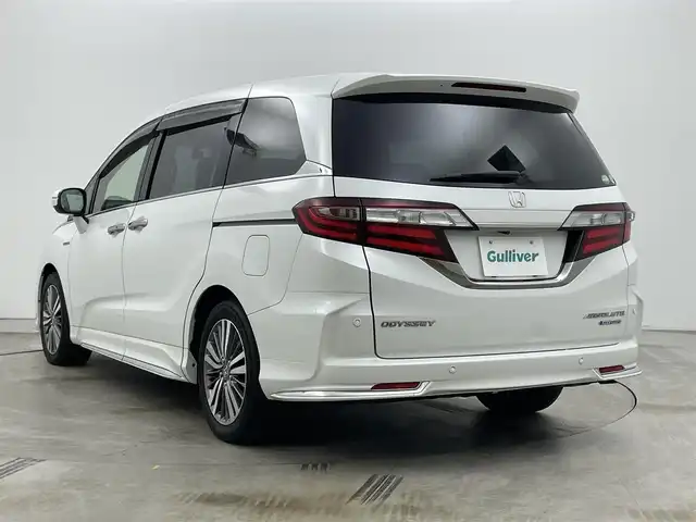 ホンダ オデッセイ ハイブリッド アブソルート・EXホンダセンジング 岡山県 2020(令2)年 8.1万km プラチナホワイトパール 純正９型ナビ(VXM-207VFNi)/【CD/DVD/BT/USB/Carplay/フルセグ/HDMI】/両側電動スライド　/全周囲カメラ　/レーダークルーズコントロール　/１００Ｖ電源　/ＥＴＣ2.0/シートヒーター　前席　/ＬＥＤヘッドライト　/ドライブレコーダー　前後　/ブラインドスポットモニター　/コーナーセンサー　前後/禁煙車/純正アルミ/アイドリングストップ/踏み間違い防止/ダブルエアコン