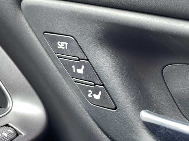 トヨタ クラウン ハイブリッド RS アドバンス 広島県 2021(令3)年 4.3万km プレシャスホワイトパール 禁煙/純正12.3インチディスプレイナビ/CD/DVD/Blu-ray/DTV/Bluetooth/AppleCarplay/AndroidAuto/セーフティパッケージプラス/・パノラミックビューモニター/・デジタルインナーミラー/・パーキングサポートブレーキ/HUD/BSM/RCTA/レーダークルーズコントロール/おくだけ充電/黒革シート/シートヒーター/シートベンチレーション/パワーシート/メモリーシート/ステアリングスイッチ/ステアリングヒーター/LEDオートライト/アダプティブハイビーム/シーケンシャルウインカー/ビルトインETC2.0/スマートキー/スペアキー/カードキー/プッシュスタート/純正18インチアルミホイール