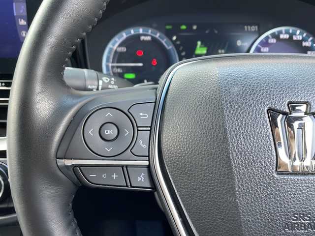 トヨタ クラウン ハイブリッド RS アドバンス 広島県 2021(令3)年 4.3万km プレシャスホワイトパール 禁煙/純正12.3インチディスプレイナビ/CD/DVD/Blu-ray/DTV/Bluetooth/AppleCarplay/AndroidAuto/セーフティパッケージプラス/・パノラミックビューモニター/・デジタルインナーミラー/・パーキングサポートブレーキ/HUD/BSM/RCTA/レーダークルーズコントロール/おくだけ充電/黒革シート/シートヒーター/シートベンチレーション/パワーシート/メモリーシート/ステアリングスイッチ/ステアリングヒーター/LEDオートライト/アダプティブハイビーム/シーケンシャルウインカー/ビルトインETC2.0/スマートキー/スペアキー/カードキー/プッシュスタート/純正18インチアルミホイール