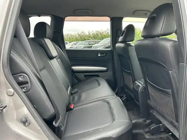 日産 エクストレイル 20X 鹿児島県 2011(平23)年 10.6万km ブレードシルバー インテリジェントエマージェンシーブレーキ/純正SDナビ/【Bluetooth/CD/DVD/フルセグTV】/バックカメラ/レザーシート/シートヒーター/純正17インチアルミホイール/オートエアコン/スマートキー/ETC/純正フロアマット