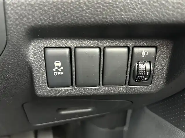 日産 エクストレイル 20X 鹿児島県 2011(平23)年 10.6万km ブレードシルバー インテリジェントエマージェンシーブレーキ/純正SDナビ/【Bluetooth/CD/DVD/フルセグTV】/バックカメラ/レザーシート/シートヒーター/純正17インチアルミホイール/オートエアコン/スマートキー/ETC/純正フロアマット