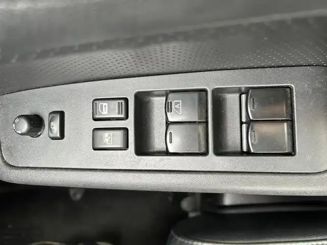 日産 エクストレイル 20X 鹿児島県 2011(平23)年 10.6万km ブレードシルバー インテリジェントエマージェンシーブレーキ/純正SDナビ/【Bluetooth/CD/DVD/フルセグTV】/バックカメラ/レザーシート/シートヒーター/純正17インチアルミホイール/オートエアコン/スマートキー/ETC/純正フロアマット