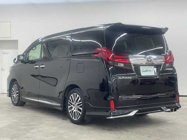 トヨタ アルファード S Cパッケージ 長崎県 2017(平29)年 6.2万km ブラック アルパイン11インチナビ（EX11V)/・フルセグ/・DVD/・Bluetooth/バックカメラ/サイドカメラ/両側パワースライド/ハンドルヒーター/アルパインフリップダウンモニター/コーナーセンサー/LEDヘッドライト/ハンドルヒーター/前席パワーシート（Dシートメモリ付）/オートリトラミラー/オットマンシート/純正18インチアルミ/ハーフレザーシート/純正ETC/電子制御パーキング/オートホールド