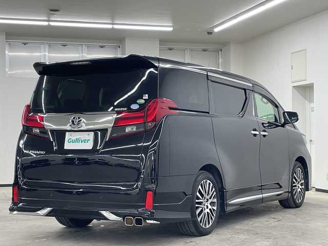 トヨタ アルファード S Cパッケージ 長崎県 2017(平29)年 6.2万km ブラック アルパイン11インチナビ（EX11V)/・フルセグ/・DVD/・Bluetooth/バックカメラ/サイドカメラ/両側パワースライド/ハンドルヒーター/アルパインフリップダウンモニター/コーナーセンサー/LEDヘッドライト/ハンドルヒーター/前席パワーシート（Dシートメモリ付）/オートリトラミラー/オットマンシート/純正18インチアルミ/ハーフレザーシート/純正ETC/電子制御パーキング/オートホールド