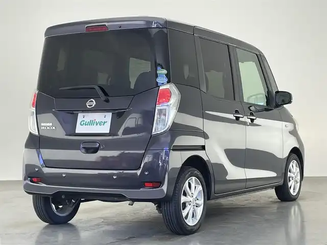 日産 デイズ ルークス X Vセレクション 愛知県 2019(平31)年 5.6万km プレミアムパープルP 純正ナビ　全方位カメラ　ドラレコ　禁煙車　フルセグＴＶ　ＤＶＤ　Ｂｌｕｅｔｏｏｔｈ　ＥＴＣ　両側パワスラ　衝突軽減　コーナーセンサー　純正マット　リアシェード　リアシーリングファン　純正１４インチＡＷ　プッシュスタート　スマートキー