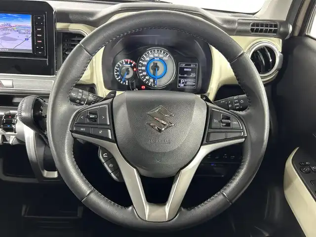 スズキ クロスビー HYBRID MZ 佐賀県 2018(平30)年 3.6万km キャラバンアイボリーパールメタリック/ホワイト 2トーンルーフ 純正7インチナビ/フルセグTV/Bluetooth/CD/DVD/バックカメラ/ビルトインETC/衝突被害軽減システム/シートヒーター/コーナーセンサー/クルーズコントロール/レーンキープアシスト/スペアキー×１/ＬＥＤヘッドライト/パドルシフト/助手席下収納ＢＯＸ/オートライト/純正16インチアルミホイール/フロアマット
