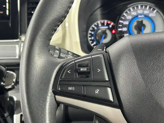 スズキ クロスビー HYBRID MZ 佐賀県 2018(平30)年 3.6万km キャラバンアイボリーパールメタリック/ホワイト 2トーンルーフ 純正7インチナビ/フルセグTV/Bluetooth/CD/DVD/バックカメラ/ビルトインETC/衝突被害軽減システム/シートヒーター/コーナーセンサー/クルーズコントロール/レーンキープアシスト/スペアキー×１/ＬＥＤヘッドライト/パドルシフト/助手席下収納ＢＯＸ/オートライト/純正16インチアルミホイール/フロアマット