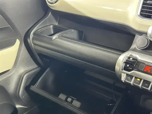 スズキ クロスビー HYBRID MZ 佐賀県 2018(平30)年 3.6万km キャラバンアイボリーパールメタリック/ホワイト 2トーンルーフ 純正7インチナビ/フルセグTV/Bluetooth/CD/DVD/バックカメラ/ビルトインETC/衝突被害軽減システム/シートヒーター/コーナーセンサー/クルーズコントロール/レーンキープアシスト/スペアキー×１/ＬＥＤヘッドライト/パドルシフト/助手席下収納ＢＯＸ/オートライト/純正16インチアルミホイール/フロアマット