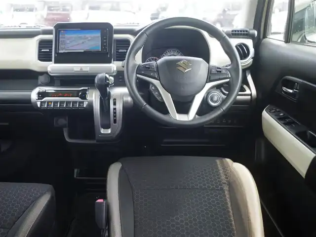 スズキ クロスビー HYBRID MZ 千葉県 2018(平30)年 3.6万km キャラバンアイボリーパールメタリック/ホワイト 2トーンルーフ 純正ナビ/フルセグTV/Bluetooth/CD/DVD/バックカメラ/ビルトインETC/衝突被害軽減システム/シートヒーター/コーナーセンサー/クルーズコントロール/レーンキープアシスト/スペアキー×１/ＬＥＤヘッドライト/パドルシフト/助手席下収納ＢＯＸ/オートライト/純正16インチアルミホイール/フロアマット