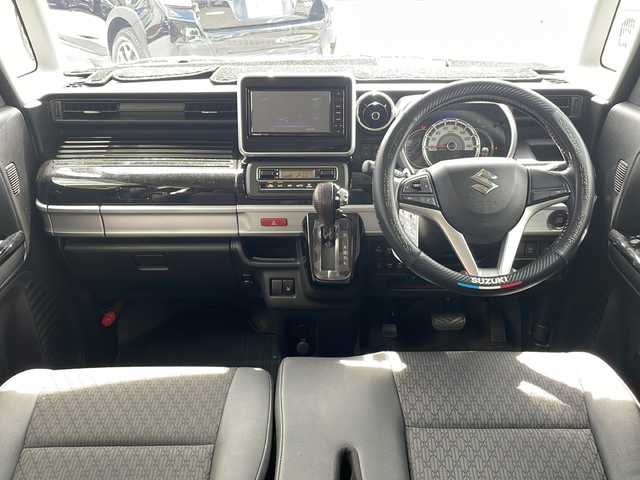 スズキ スペーシア カスタム HYBRID XS 沖縄県 2018(平30)年 3.9万km ピュアホワイトパール/ブラック2トーン 純正オプションナビ/フルセグTV/オーディオ（Bluetooth、CD、DVD、USB）/全方位カメラ・バックカメラ/両側パワースライドドア/ETC/ドライブレコーダー/シートヒーター/リアパーキングセンサー/LEDヘッドライト/オートライト/フォグライト/レーンキープアシスト/リアサーキュレーター/リアロールサンシェード/ステアリングスイッチ/ウィンカードアミラー/スマートキー/アイドリングストップ/USB入力端子