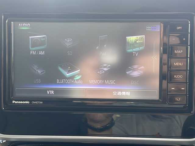 スズキ スペーシア カスタム HYBRID XS 沖縄県 2018(平30)年 3.9万km ピュアホワイトパール/ブラック2トーン 純正オプションナビ/フルセグTV/オーディオ（Bluetooth、CD、DVD、USB）/全方位カメラ・バックカメラ/両側パワースライドドア/ETC/ドライブレコーダー/シートヒーター/リアパーキングセンサー/LEDヘッドライト/オートライト/フォグライト/レーンキープアシスト/リアサーキュレーター/リアロールサンシェード/ステアリングスイッチ/ウィンカードアミラー/スマートキー/アイドリングストップ/USB入力端子