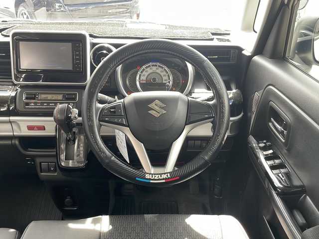 スズキ スペーシア カスタム HYBRID XS 沖縄県 2018(平30)年 3.9万km ピュアホワイトパール/ブラック2トーン 純正オプションナビ/フルセグTV/オーディオ（Bluetooth、CD、DVD、USB）/全方位カメラ・バックカメラ/両側パワースライドドア/ETC/ドライブレコーダー/シートヒーター/リアパーキングセンサー/LEDヘッドライト/オートライト/フォグライト/レーンキープアシスト/リアサーキュレーター/リアロールサンシェード/ステアリングスイッチ/ウィンカードアミラー/スマートキー/アイドリングストップ/USB入力端子