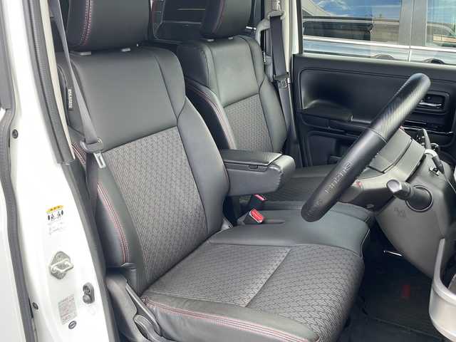 スズキ スペーシア カスタム HYBRID XS 沖縄県 2018(平30)年 3.9万km ピュアホワイトパール/ブラック2トーン 純正オプションナビ/フルセグTV/オーディオ（Bluetooth、CD、DVD、USB）/全方位カメラ・バックカメラ/両側パワースライドドア/ETC/ドライブレコーダー/シートヒーター/リアパーキングセンサー/LEDヘッドライト/オートライト/フォグライト/レーンキープアシスト/リアサーキュレーター/リアロールサンシェード/ステアリングスイッチ/ウィンカードアミラー/スマートキー/アイドリングストップ/USB入力端子