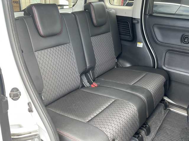 スズキ スペーシア カスタム HYBRID XS 沖縄県 2018(平30)年 3.9万km ピュアホワイトパール/ブラック2トーン 純正オプションナビ/フルセグTV/オーディオ（Bluetooth、CD、DVD、USB）/全方位カメラ・バックカメラ/両側パワースライドドア/ETC/ドライブレコーダー/シートヒーター/リアパーキングセンサー/LEDヘッドライト/オートライト/フォグライト/レーンキープアシスト/リアサーキュレーター/リアロールサンシェード/ステアリングスイッチ/ウィンカードアミラー/スマートキー/アイドリングストップ/USB入力端子