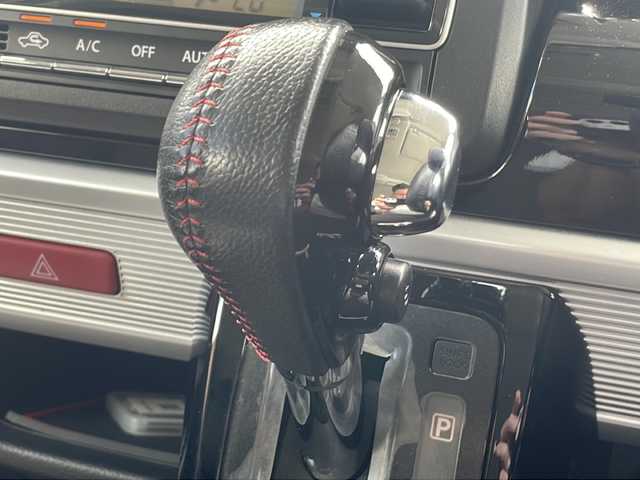 スズキ スペーシア カスタム HYBRID XS 沖縄県 2018(平30)年 3.9万km ピュアホワイトパール/ブラック2トーン 純正オプションナビ/フルセグTV/オーディオ（Bluetooth、CD、DVD、USB）/全方位カメラ・バックカメラ/両側パワースライドドア/ETC/ドライブレコーダー/シートヒーター/リアパーキングセンサー/LEDヘッドライト/オートライト/フォグライト/レーンキープアシスト/リアサーキュレーター/リアロールサンシェード/ステアリングスイッチ/ウィンカードアミラー/スマートキー/アイドリングストップ/USB入力端子