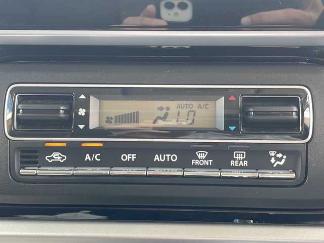 スズキ スペーシア カスタム HYBRID XS 沖縄県 2018(平30)年 3.9万km ピュアホワイトパール/ブラック2トーン 純正オプションナビ/フルセグTV/オーディオ（Bluetooth、CD、DVD、USB）/全方位カメラ・バックカメラ/両側パワースライドドア/ETC/ドライブレコーダー/シートヒーター/リアパーキングセンサー/LEDヘッドライト/オートライト/フォグライト/レーンキープアシスト/リアサーキュレーター/リアロールサンシェード/ステアリングスイッチ/ウィンカードアミラー/スマートキー/アイドリングストップ/USB入力端子