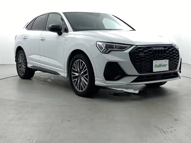 アウディ アウディ Ｑ３ SB 35TDIクワトロ Sライン 福井県 2022(令4)年 2.6万km グレイシアホワイトメタリック 純正ナビゲーション/Bluetooth接続/USB接続/全方位カメラ/アダプティブクルーズ/車線逸脱警報/衝突軽減ブレーキ/前後ドライブレコーダー/ビルトインETC/ハーフレザーシート/前席シートヒーター/バーチャルコックピット/コーナーセンサー/ダウンヒルアシスト/アイドリングストップ/LEDライト/横滑り防止装置/保証書/取扱説明書/整備手帳/スマートキーX1