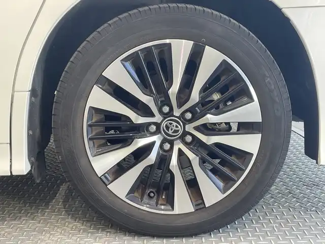 トヨタ ヴェルファイア Z Gエディション 栃木県 2020(令2)年 1.9万km ホワイトパールクリスタルシャイン 純正ナビ/(フルセグTV・Bluetooth・CD・DVD・USB)/純正後席モニター/バックカメラ/トヨタセーフティセンス/ ・プリクラッシュセーフティ/ ・レーンキープアシスト/ ・オートクルーズコントロール/ ・オートハイビーム/前後コーナーセンサー/両側パワースライドドア/電動リアゲート/前席パワーシート/2列目席電動リクライニング・オットマン/前席シートヒーター・エアシート/合皮シート/ステアリングヒーター/ブレーキホールド/LEDヘッドライト/オートライト/シーケンシャルウィンカー/ETC/AC100V充電/スマートキー/スペアキー/取扱説明書/保証書