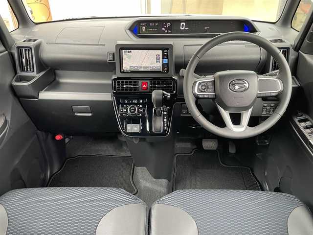 ダイハツ タント カスタム RS 新潟県 2025(令7)年 0.6万km シャイニングホワイトパール ワンオーナー/４WD/ターボ/純正ホイール夏タイヤ装着/スタッドレスタイヤ車載/フルセグテレビ/バックカメラ/運転席助手席シートヒーター/アイドリングストップ/ウィンカーミラー/ドアバイザー/プッシュスタート/両側パワースライドドア/ETC/ブレーキホールド/電動パーキングブレーキ/純正フロアマット/ステアリングスイッチ/ハンズフリー/スペアキー1個