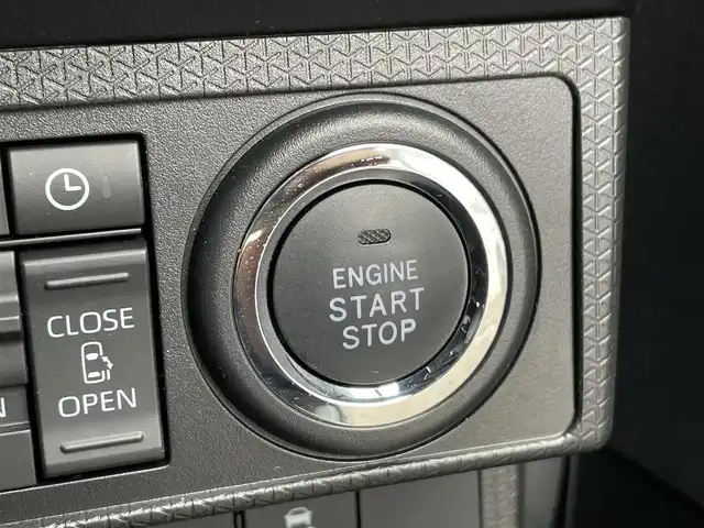 ダイハツ タント カスタム RS 新潟県 2025(令7)年 0.6万km シャイニングホワイトパール ワンオーナー/４WD/ターボ/純正ホイール夏タイヤ装着/スタッドレスタイヤ車載/フルセグテレビ/バックカメラ/運転席助手席シートヒーター/アイドリングストップ/ウィンカーミラー/ドアバイザー/プッシュスタート/両側パワースライドドア/ETC/ブレーキホールド/電動パーキングブレーキ/純正フロアマット/ステアリングスイッチ/ハンズフリー/スペアキー1個