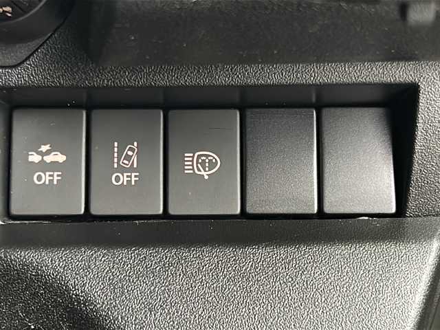 スズキ ジムニー XC 大阪府 2021(令3)年 3.5万km ジャングルグリーン 社外ナビ/(CD/DVD/BT/フルセグ/SD)/バックカメラ/ＥＴＣ/デュアルセンサーブレーキサポートII/ふらつき警報機能/ハイビームアシスト/クルーズコントロール/誤発進抑制機能/車線逸脱警報装置/発信お知らせ機能/前席シートヒーター/ヘッドランプウォッシャー/スマートキー×２/ダウンヒルアシストコントロール