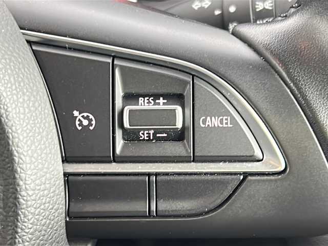 スズキ ジムニー XC 大阪府 2021(令3)年 3.5万km ジャングルグリーン 社外ナビ/(CD/DVD/BT/フルセグ/SD)/バックカメラ/ＥＴＣ/デュアルセンサーブレーキサポートII/ふらつき警報機能/ハイビームアシスト/クルーズコントロール/誤発進抑制機能/車線逸脱警報装置/発信お知らせ機能/前席シートヒーター/ヘッドランプウォッシャー/スマートキー×２/ダウンヒルアシストコントロール