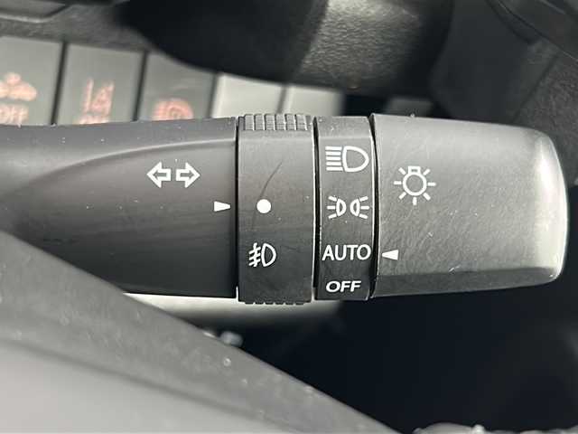 スズキ ジムニー XC 大阪府 2021(令3)年 3.5万km ジャングルグリーン 社外ナビ/(CD/DVD/BT/フルセグ/SD)/バックカメラ/ＥＴＣ/デュアルセンサーブレーキサポートII/ふらつき警報機能/ハイビームアシスト/クルーズコントロール/誤発進抑制機能/車線逸脱警報装置/発信お知らせ機能/前席シートヒーター/ヘッドランプウォッシャー/スマートキー×２/ダウンヒルアシストコントロール