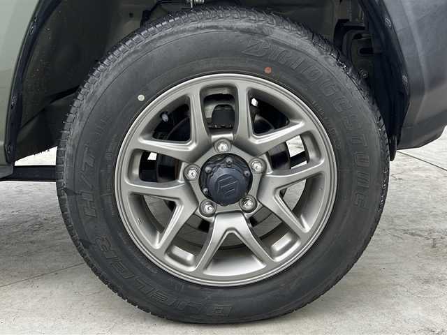 スズキ ジムニー XC 大阪府 2021(令3)年 3.5万km ジャングルグリーン 社外ナビ/(CD/DVD/BT/フルセグ/SD)/バックカメラ/ＥＴＣ/デュアルセンサーブレーキサポートII/ふらつき警報機能/ハイビームアシスト/クルーズコントロール/誤発進抑制機能/車線逸脱警報装置/発信お知らせ機能/前席シートヒーター/ヘッドランプウォッシャー/スマートキー×２/ダウンヒルアシストコントロール