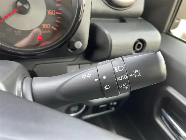 スズキ ジムニー シエラ JC 福島県 2023(令5)年 4.5万km ミディアムグレー ワンオーナー/パートタイム4WD/デュアルセンサーブレーキサポート/ダウンヒルアシストコントロール/クルーズコントロール/アイドリングストップ/シートヒーター/純正ドアバイザー/純正フロアマット/プッシュスタート/オートライト/LEDヘッドライト/フォグライト