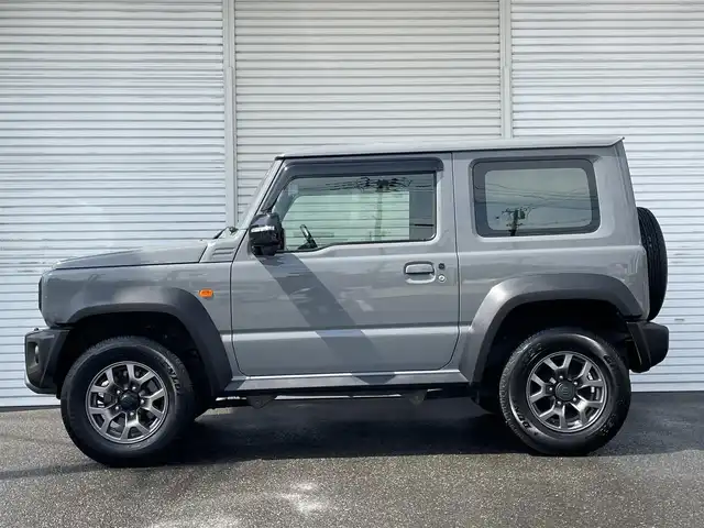 スズキ ジムニー シエラ JC 福島県 2023(令5)年 4.5万km ミディアムグレー ワンオーナー/パートタイム4WD/デュアルセンサーブレーキサポート/ダウンヒルアシストコントロール/クルーズコントロール/アイドリングストップ/シートヒーター/純正ドアバイザー/純正フロアマット/プッシュスタート/オートライト/LEDヘッドライト/フォグライト