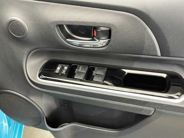 トヨタ アクア G 宮崎県 2017(平29)年 6.1万km クリアエメラルドパールクリスタルシャイン Toyota Safety Sense/〇プリクラシュセーフティ/〇レーンディパーチャーアラート/〇オートマチックハイビーム/〇先行車発進告知/純正7インチSDナビ/フルセグTV/CD/DVD/Bluetooth/バックカメラ/クルーズコントロール/LEDヘッドライト/ビルトインETC/ステアリングヒーター