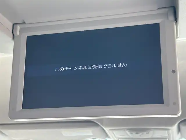 日産 エルグランド 250HWS S アーバンクロム 熊本県 2019(平31)年 3.8万km ファントムブラック 純正ＳＤナビ/エマージェンシーブレーキ/車線逸脱警報機能/フリップダウンモニター/全方位カメラ/オットマンＮ席＋２列目/ドライブレコーダー/革巻きステアリング/電動格納ミラー/ウィンカーミラー/オートライト/フォグランプ/純正ドアバイザー/純正フロアマット/純正アルミホイール/プッシュスタートボタン