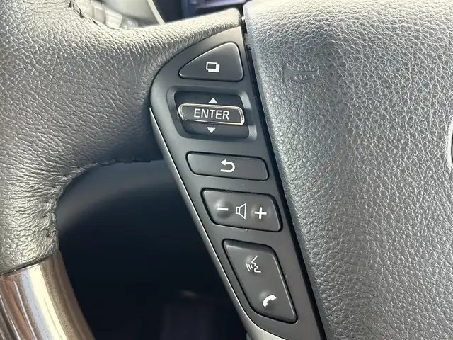 日産 エルグランド 250HWS S アーバンクロム 熊本県 2019(平31)年 3.8万km ファントムブラック 純正ＳＤナビ/エマージェンシーブレーキ/車線逸脱警報機能/フリップダウンモニター/全方位カメラ/オットマンＮ席＋２列目/ドライブレコーダー/革巻きステアリング/電動格納ミラー/ウィンカーミラー/オートライト/フォグランプ/純正ドアバイザー/純正フロアマット/純正アルミホイール/プッシュスタートボタン