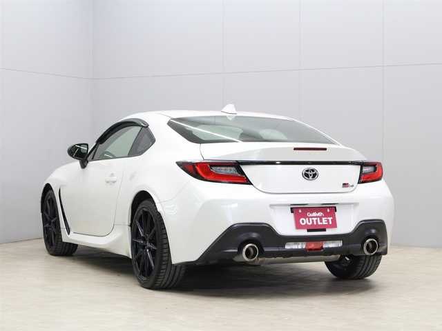 トヨタ ＧＲ８６ RZ 三重県 2022(令4)年 1.2万km クリスタルホワイトパール 6MT/純正メモリナビ /　ワンセグTV/CD/Bluetooth/ハーフレザーシート/・前席シートヒーター /クルーズコントロール/後側方警戒支援システム/ステアリングリモコン/ETC/純正18インチ10本スポークマットブラック塗装AW/シルバー加飾付LEDヘッドランプ/・オートライト/LEDフォグランプ/プッシュエンジンスタート/スマートキー