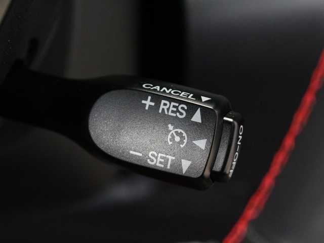 トヨタ ＧＲ８６ RZ 三重県 2022(令4)年 1.2万km クリスタルホワイトパール 6MT/純正メモリナビ /　ワンセグTV/CD/Bluetooth/ハーフレザーシート/・前席シートヒーター /クルーズコントロール/後側方警戒支援システム/ステアリングリモコン/ETC/純正18インチ10本スポークマットブラック塗装AW/シルバー加飾付LEDヘッドランプ/・オートライト/LEDフォグランプ/プッシュエンジンスタート/スマートキー