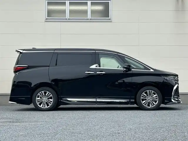 トヨタ アルファード Z 茨城県 2024(令6)年 1.1万km ブラック フルモデリスタエアロ/メーカーOPナビ/(AM/FM/BT/フルセグ)/全方位カメラ/サンルーフ/デジタルインナーミラー/ビルドインETC2.0/三眼ヘッドライト/両側パワースライドドア/レーダークルーズコントロール/クリアランスソナー/パワーシート/シートヒーター/エアシート/オットマン/3列シート/純正フロアマット/純正ドアバイザー/純正18インチアルミホイール