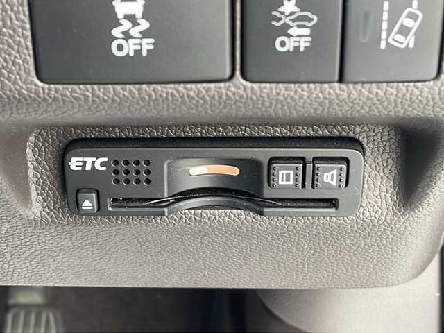 ホンダ フリード G センシング 三重県 2017(平29)年 4.7万km ホワイトオーキッドパール 純正ナビ/バックカメラ/純正ビルトインＥＴＣ/両側パワースライドドア/追従クルーズコントロール/レーンキープアシスト/ステアリングスイッチ/衝突軽減システム/先行車発進告知/標識認識システム/アイドリングストップ/ウォークスルー/電動格納ミラー/禁煙車