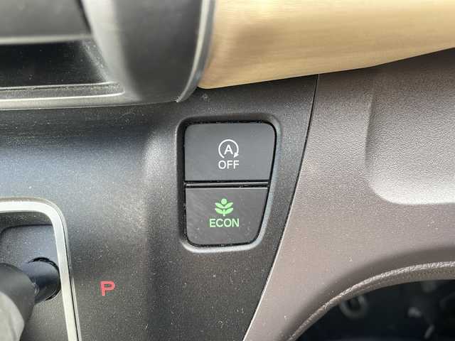 ホンダ フリード G センシング 三重県 2017(平29)年 4.7万km ホワイトオーキッドパール 純正ナビ/バックカメラ/純正ビルトインＥＴＣ/両側パワースライドドア/追従クルーズコントロール/レーンキープアシスト/ステアリングスイッチ/衝突軽減システム/先行車発進告知/標識認識システム/アイドリングストップ/ウォークスルー/電動格納ミラー/禁煙車