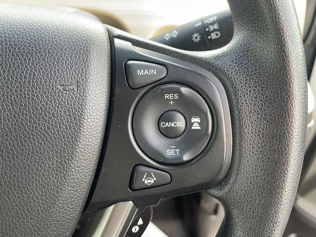 ホンダ フリード G センシング 三重県 2017(平29)年 4.7万km ホワイトオーキッドパール 純正ナビ/バックカメラ/純正ビルトインＥＴＣ/両側パワースライドドア/追従クルーズコントロール/レーンキープアシスト/ステアリングスイッチ/衝突軽減システム/先行車発進告知/標識認識システム/アイドリングストップ/ウォークスルー/電動格納ミラー/禁煙車