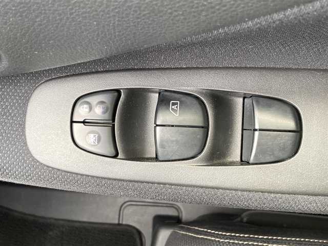 日産 セレナ ハイウェイスター Sハイブリッド 静岡県 2014(平26)年 9.7万km ブリリアントホワイトパール (株)IDOMが運営する【じしゃロン焼津店】の自社ローン専用車両になります。こちらは現金またはオートローンご利用時の価格です。自社ローンご希望の方は別途その旨お申付け下さい /社外ＳＤナビ/(フルセグＴＶ/Ｂｌｕｅｔｏｏｔｈ接続/ＣＤ/ＤＶＤ/ミュージックサーバー)/後席モニター/両側パワースライドドア/クルーズコントロール/ＨＩＤヘッドライト/オートライト/ＥＴＣ