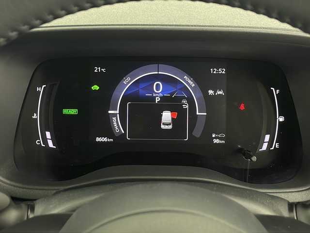 トヨタ シエンタ ハイブリッド Z 埼玉県 2025(令7)年 0.9万km ベージュ 純正ナビ　/全方位カメラ　/ＢＳＭ　/ビルトインＥＴＣ２．０　/前席シートヒーター　/ステアリングヒーター/レーダークルーズコントロール　/両側パワースライドドア　/オートマティックハイビーム　/衝突軽減システム　/レーンキープアシスト/クリアランスソナー/純正フロアマット/ロールサンシェード/ウィンカーミラー