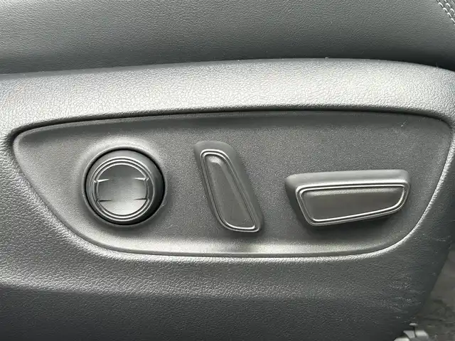 トヨタ ＲＡＶ４ G 福岡県 2024(令6)年 1.1万km プラチナホワイトパールマイカ ワンオーナー/純正ナビ（AM/FM/BT/フルセグTV）/ブラインドスポットモニター/ステアリングヒーター/レーダークルーズコントロール/全方位カメラ/前後ドライブレコーダー/ビルトインETC2.0/運転席パワーシート（メモリ付）/前席シートヒーター/前席エアシート/パワーバックドア/クリアランスソナー/ルーフレール/オートマチックハイビーム/純正フロアマット/純正18インチアルミホイール/スペアキー/取扱説明書/保証書