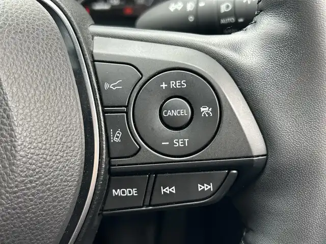 トヨタ ＲＡＶ４ G 福岡県 2024(令6)年 1.1万km プラチナホワイトパールマイカ ワンオーナー/純正ナビ（AM/FM/BT/フルセグTV）/ブラインドスポットモニター/ステアリングヒーター/レーダークルーズコントロール/全方位カメラ/前後ドライブレコーダー/ビルトインETC2.0/運転席パワーシート（メモリ付）/前席シートヒーター/前席エアシート/パワーバックドア/クリアランスソナー/ルーフレール/オートマチックハイビーム/純正フロアマット/純正18インチアルミホイール/スペアキー/取扱説明書/保証書