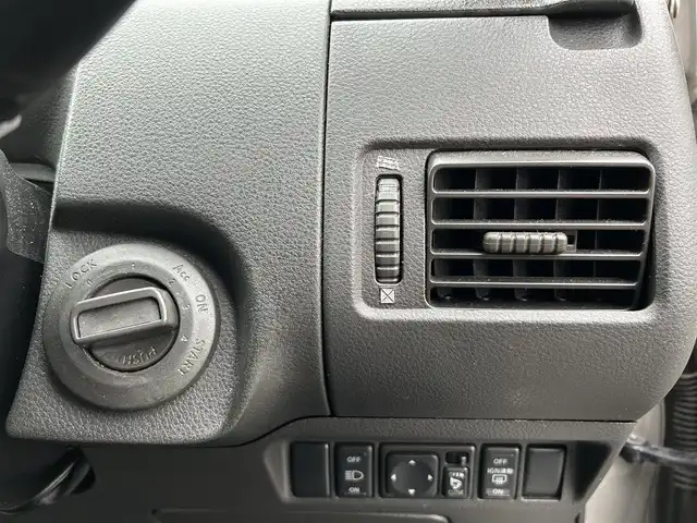 日産 エクストレイル Xtt 長野県 2006(平18)年 13.1万km チタニウムシルバー ４WD/バックカメラ/社外SDメモリーナビ/DVD/フルセグTV/ETC/シートヒーター/社外アルミホイール/盗難防止装置/保証書/取扱説明書/記録簿