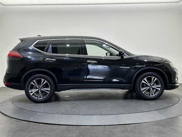 日産 エクストレイル 20Xi 愛媛県 2020(令2)年 3.9万km ダイヤモンドブラック ・９型ナビ/（フルセグＴＶ・ＢＴ・ＳＤ・ＣＤ・ＤＶＤ・ＦＭ・ＡＭ・ＵＳＢ）/・全方位カメラ　/・ＥＴＣ　/・前後ドラレコ　/・プロパイロット　/・全席シートヒーター　/・レーダークルーズコントロール　/・衝突軽減ブレーキ/・レーンキープアシスト/・パワーバックドア/・デジタルインナーミラー