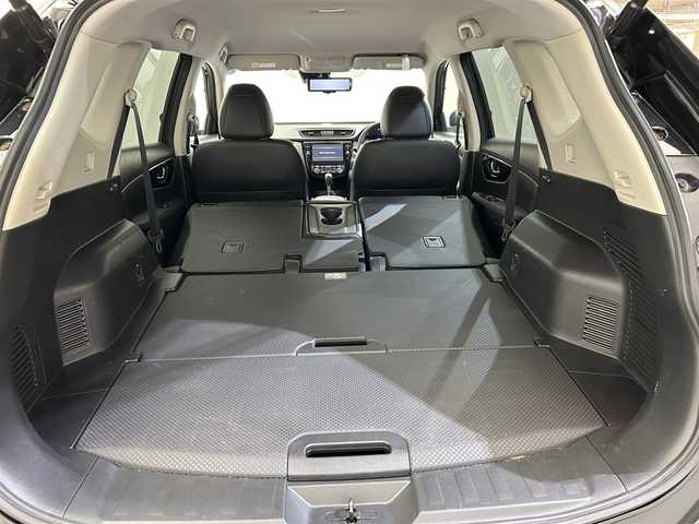 日産 エクストレイル 20Xi 愛媛県 2020(令2)年 3.9万km ダイヤモンドブラック ・９型ナビ/（フルセグＴＶ・ＢＴ・ＳＤ・ＣＤ・ＤＶＤ・ＦＭ・ＡＭ・ＵＳＢ）/・全方位カメラ　/・ＥＴＣ　/・前後ドラレコ　/・プロパイロット　/・全席シートヒーター　/・レーダークルーズコントロール　/・衝突軽減ブレーキ/・レーンキープアシスト/・パワーバックドア/・デジタルインナーミラー