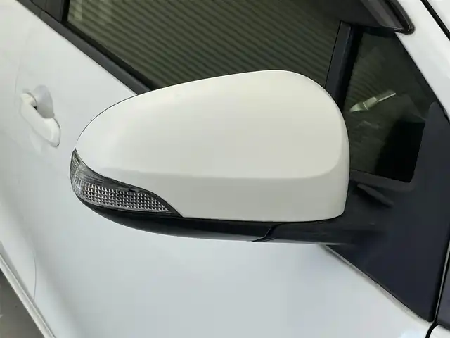 トヨタ アクア S 茨城県 2015(平27)年 8.9万km スーパーホワイトⅡ 純正ナビ/バックカメラ/ワンセグ/ETC/ドラレコ/シートヒーター/スマートキー/プッシュスタート