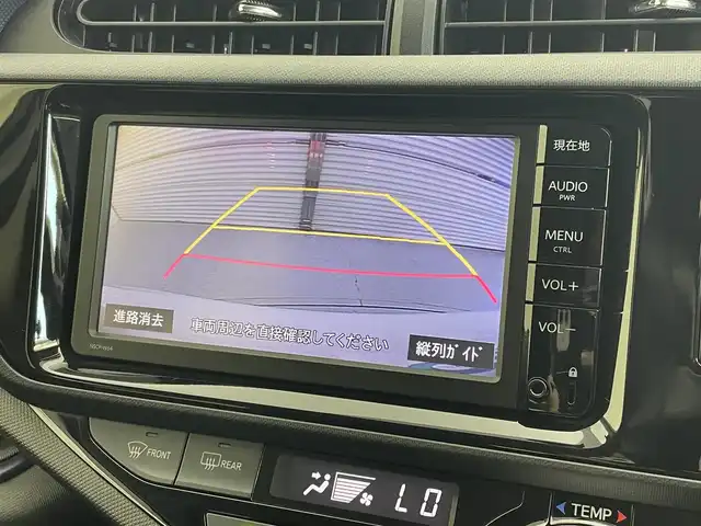 トヨタ アクア S 茨城県 2015(平27)年 8.9万km スーパーホワイトⅡ 純正ナビ/バックカメラ/ワンセグ/ETC/ドラレコ/シートヒーター/スマートキー/プッシュスタート