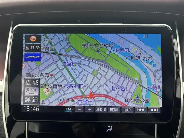 トヨタ ハリアー ハイブリッド エレガンス 愛知県 2014(平26)年 10.3万km ホワイトパールクリスタルシャイン 4WD/社外フローティング9型ナビ（CN-F1DVD）/CD/DVD/SD/BT/USB/フルセグTV/バックカメラ/ETC/ドラレコ/ハーフレザーシート/パワーシート/ステアリングスイッチ/純正ドアバイザー/純正フロアマット/スマートキー×2